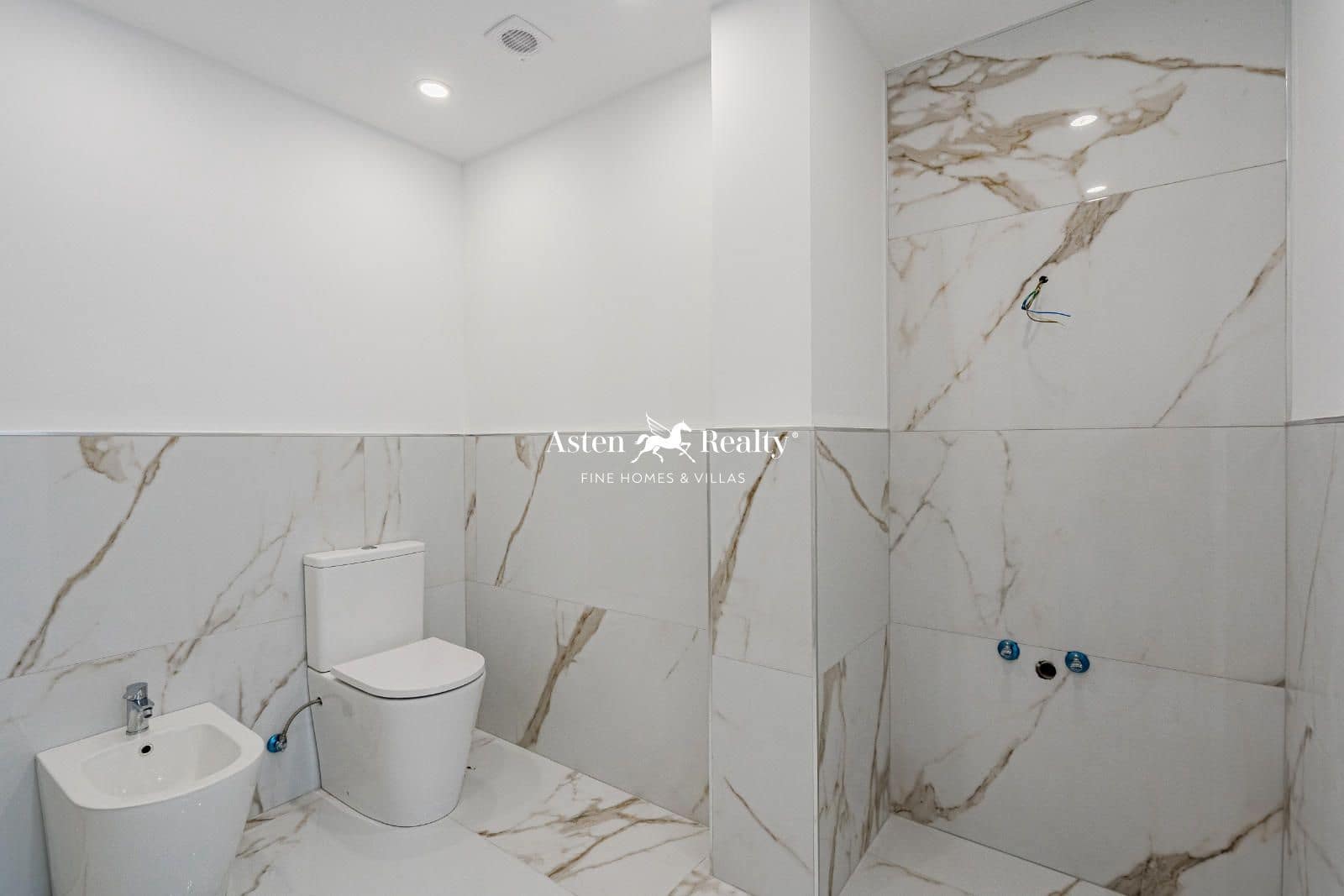 3 quarto Casa em Banda para venda em Costa Adeje com piscina garagem - 1 350 000 € (Ref: 8796697)