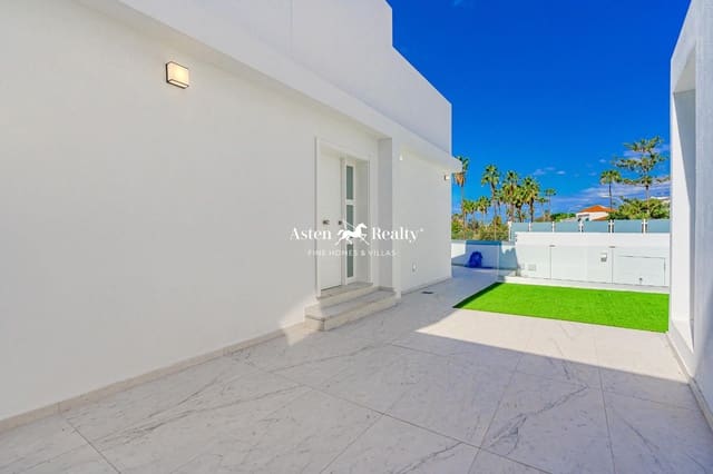 3 sovrum Hus till salu i San Eugenio Alto, Adeje med pool garage - 1 350 000 € (Ref: 8796697)