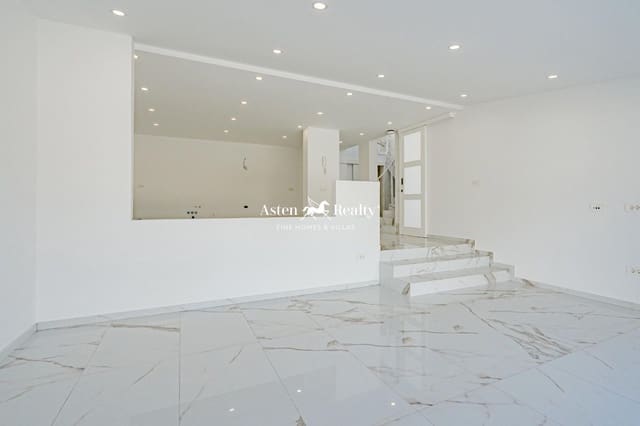 3 sovrum Hus till salu i San Eugenio Alto, Adeje med pool garage - 1 350 000 € (Ref: 8796697)