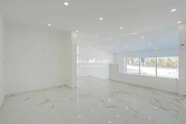 3 sovrum Hus till salu i San Eugenio Alto, Adeje med pool garage - 1 350 000 € (Ref: 8796697)