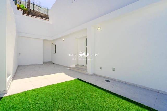 3 sovrum Hus till salu i San Eugenio Alto, Adeje med pool garage - 1 350 000 € (Ref: 8796697)