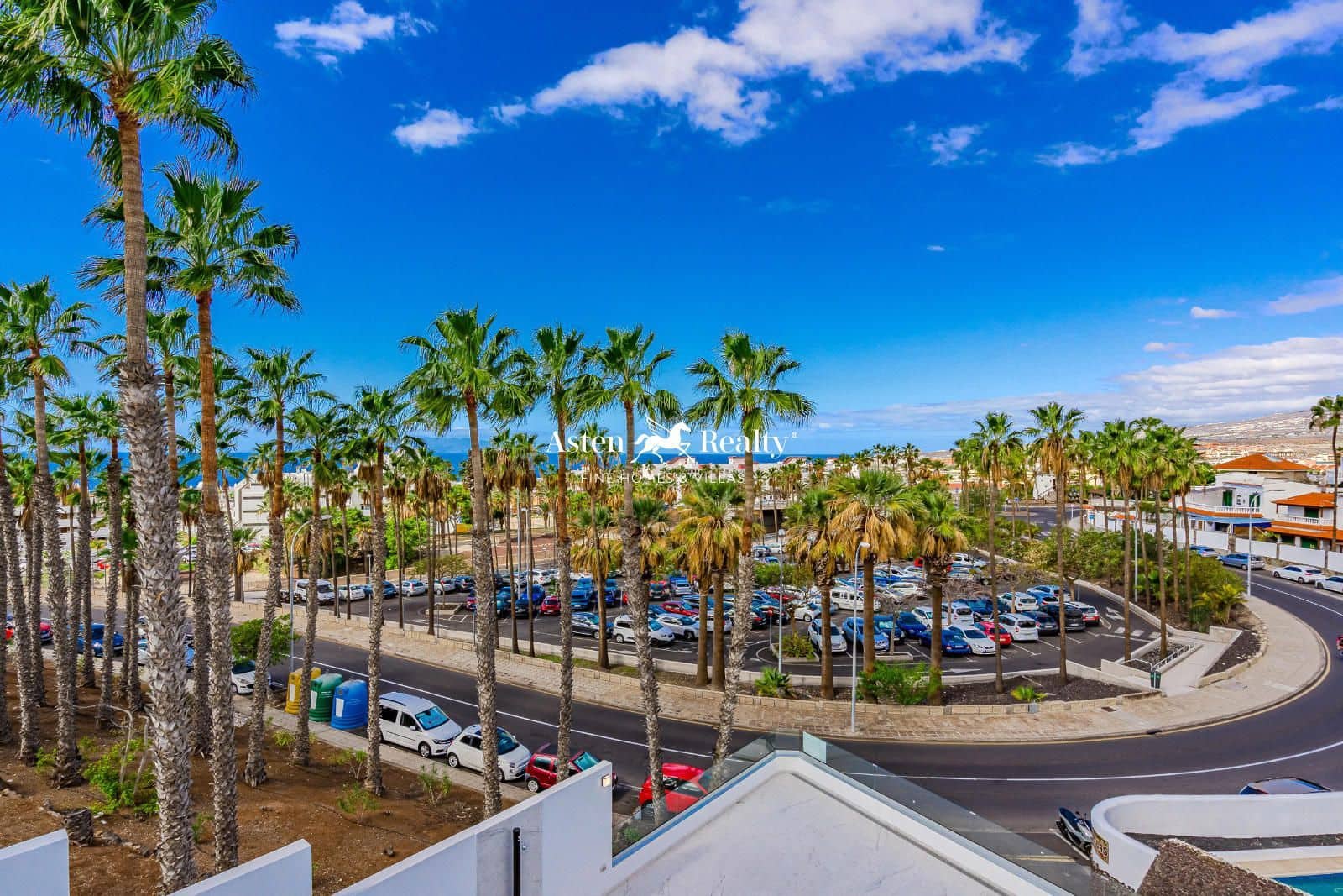 3 quarto Casa em Banda para venda em Costa Adeje com piscina garagem - 1 350 000 € (Ref: 8796697)