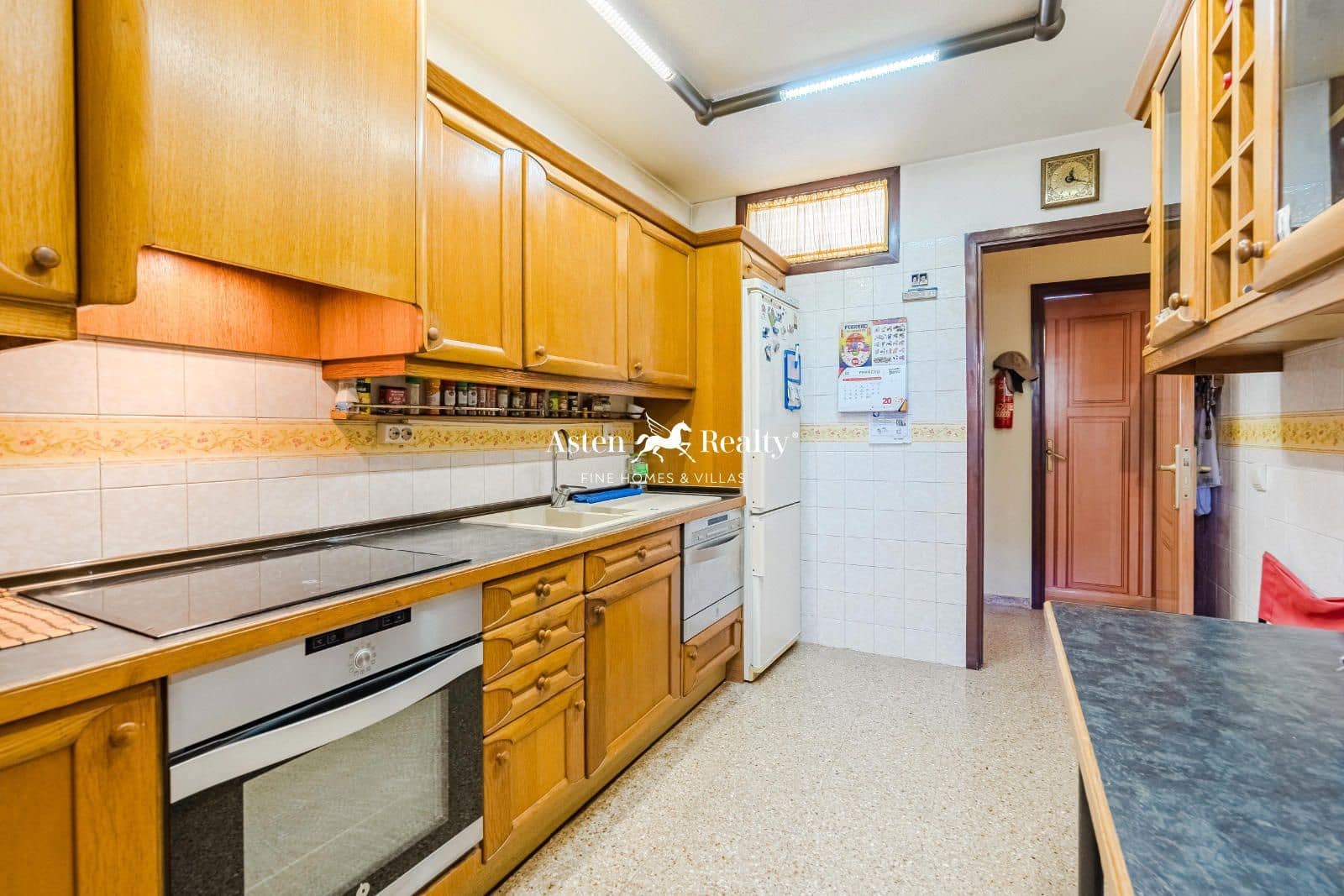 3 slaapkamer Flat te koop in Los Cristianos met zwembad - € 365.000 (Ref: 8815173)