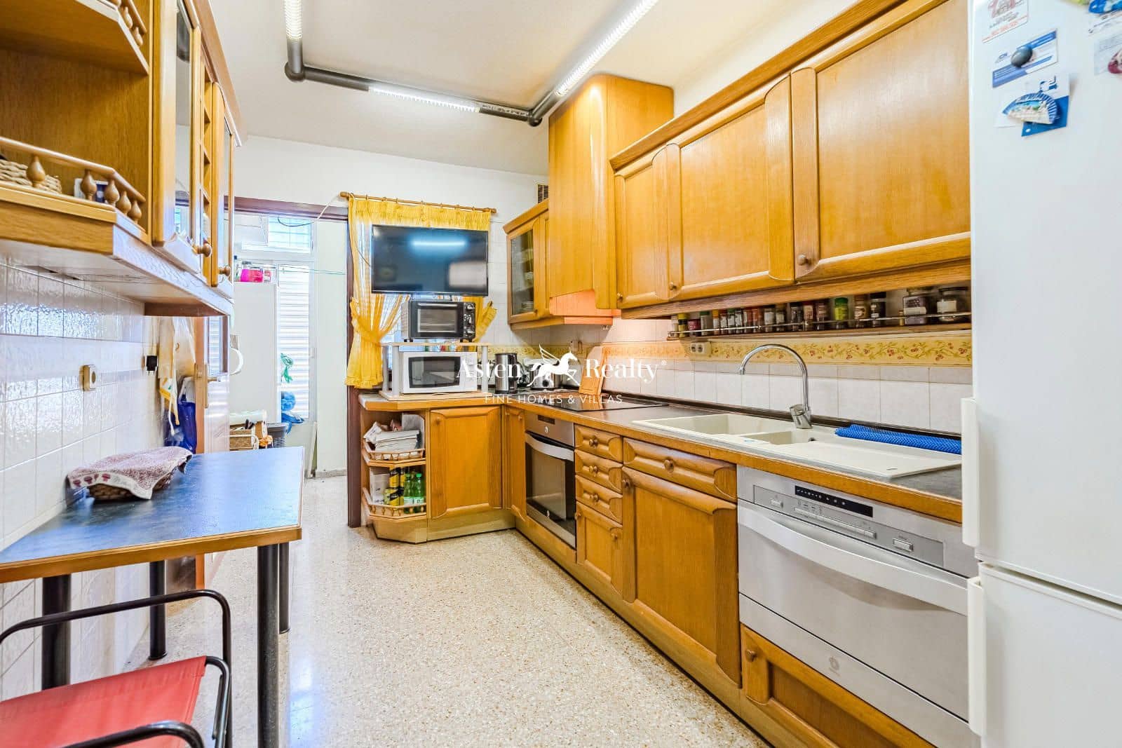 3 slaapkamer Flat te koop in Los Cristianos met zwembad - € 365.000 (Ref: 8815173)