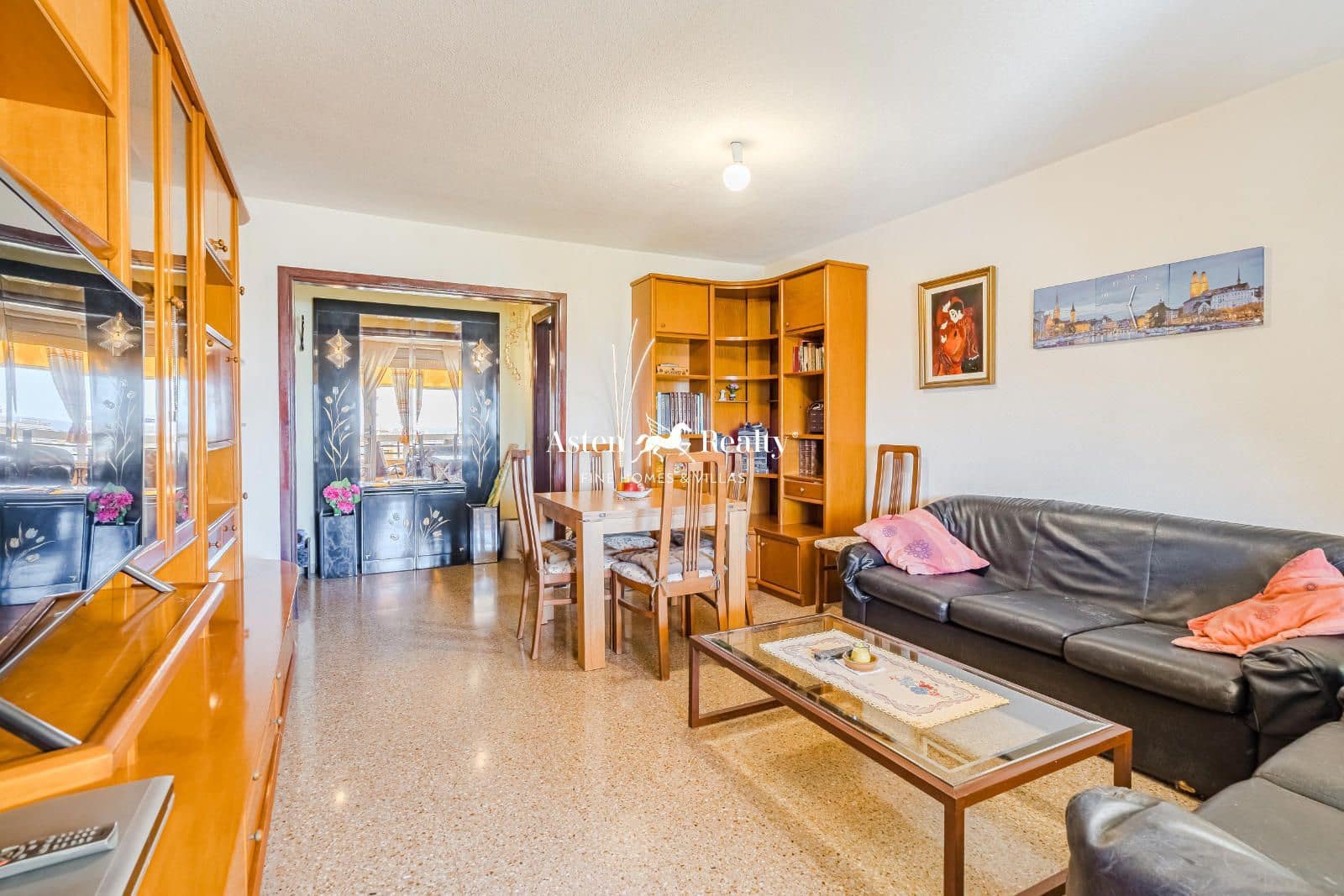 3 slaapkamer Flat te koop in Los Cristianos met zwembad - € 365.000 (Ref: 8815173)