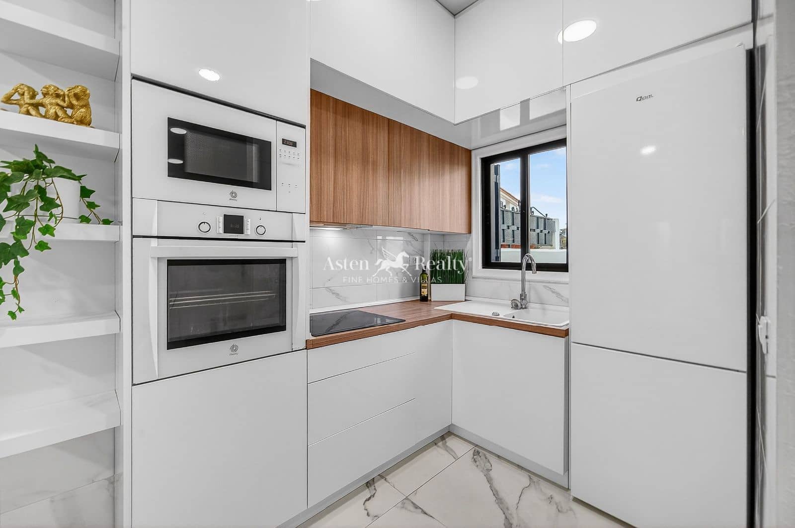 2 quarto Casa em Banda para venda em Chayofa com piscina garagem - 360 000 € (Ref: 8820617)