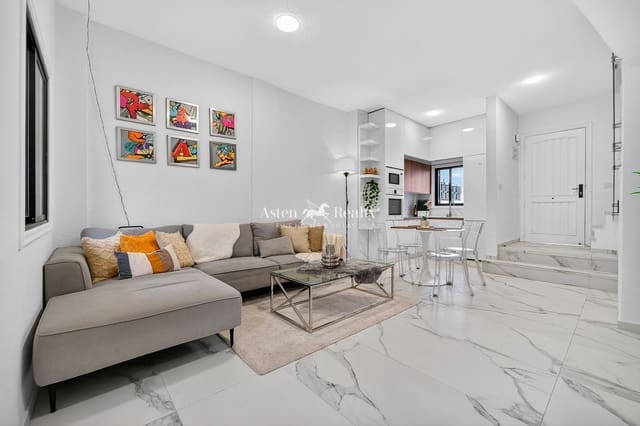 2 soverom Hus til salgs i Chayofa, Arona med svømmebasseng garasje - € 360 000 (Ref: 8820617)