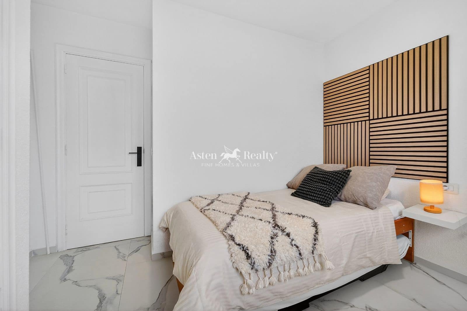 2 quarto Casa em Banda para venda em Chayofa com piscina garagem - 360 000 € (Ref: 8820617)