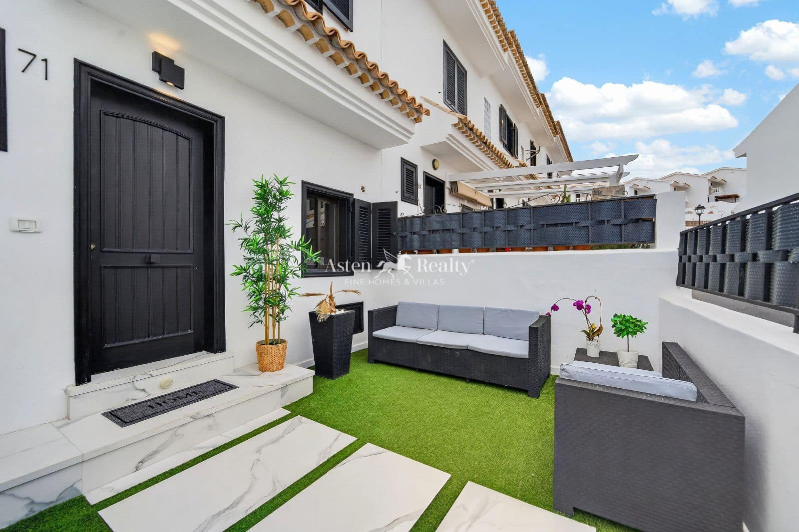 2 quarto Casa em Banda para venda em Chayofa com piscina garagem - 360 000 € (Ref: 8820617)