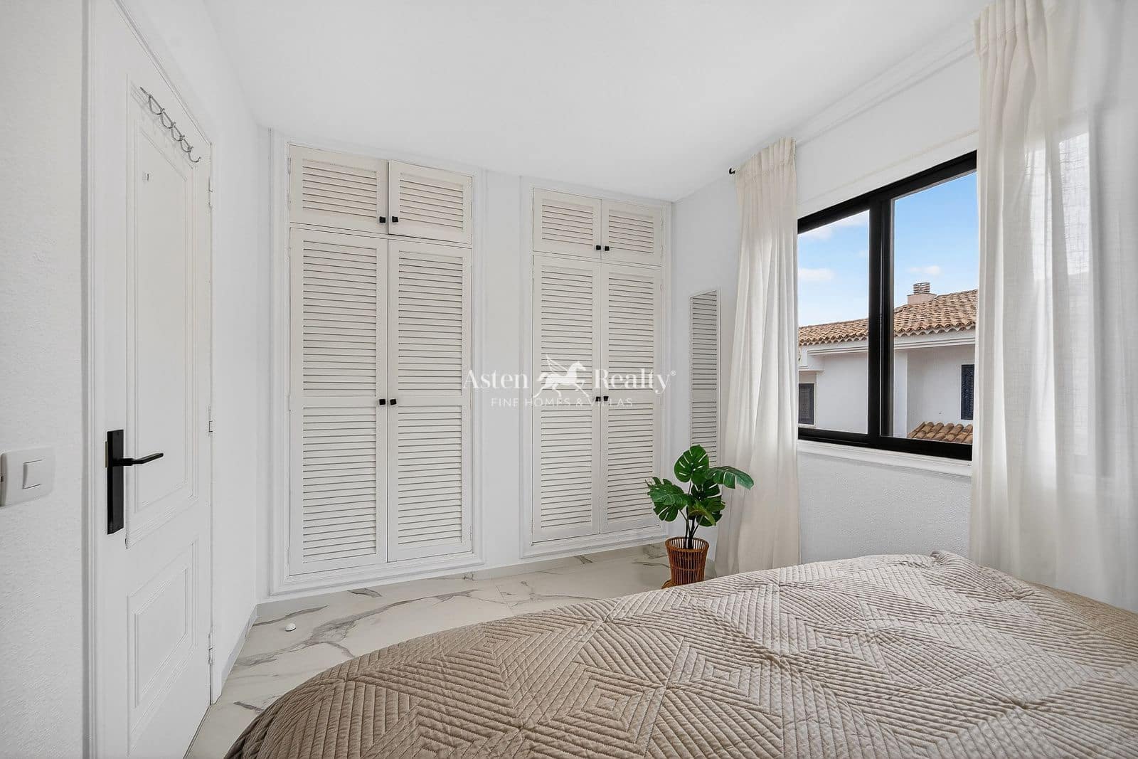 2 quarto Casa em Banda para venda em Chayofa com piscina garagem - 360 000 € (Ref: 8820617)