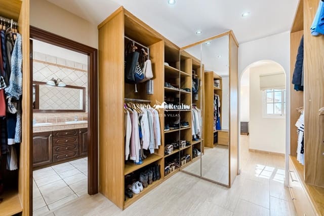 4 Zimmer Haus zu verkaufen in Golf del Sur, San Miguel de Abona mit Pool Garage - 1.600.000 € (Ref: 8824264)