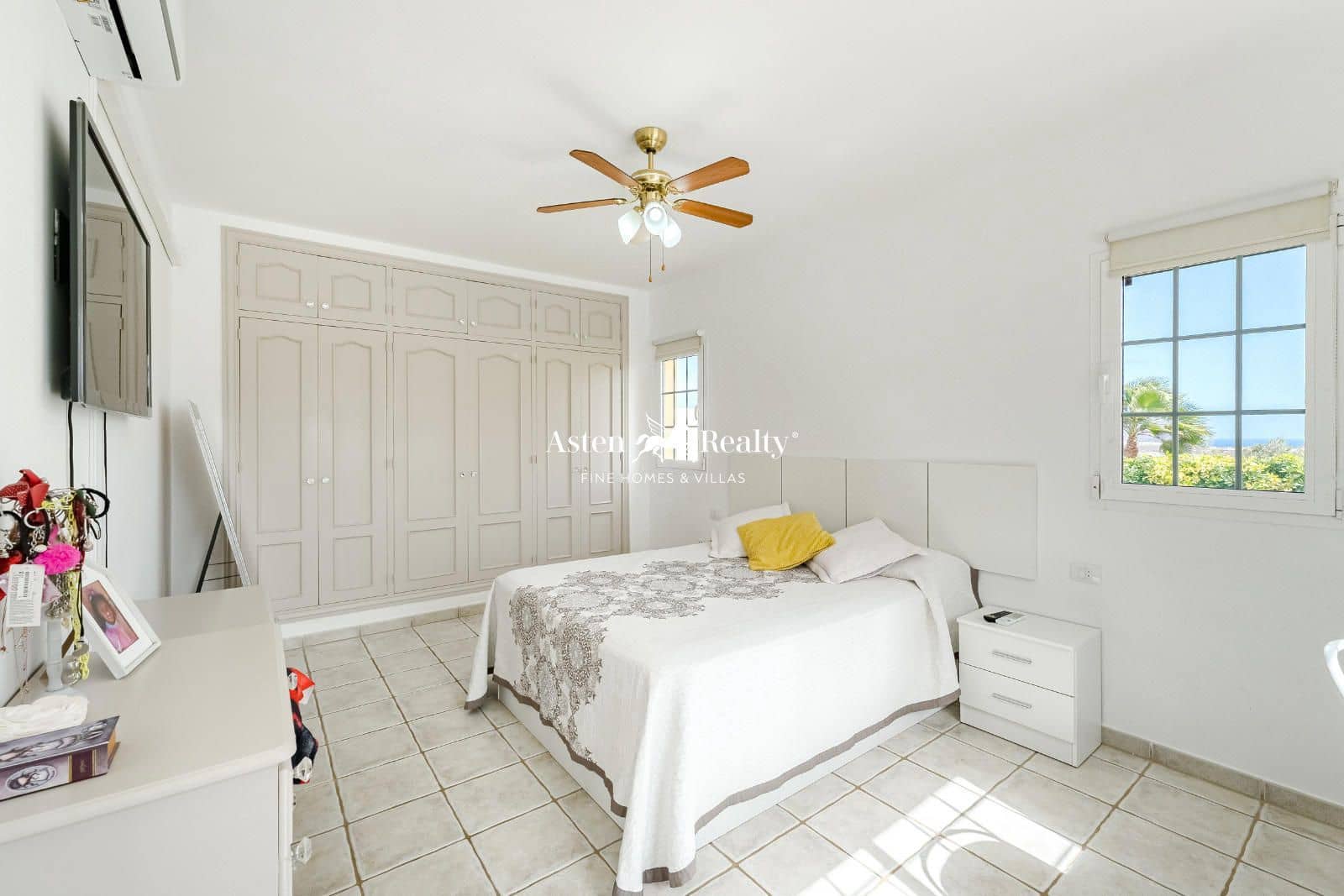 4 slaapkamer Huis te koop in Golf del Sur met zwembad garage - € 1.600.000 (Ref: 8824264)