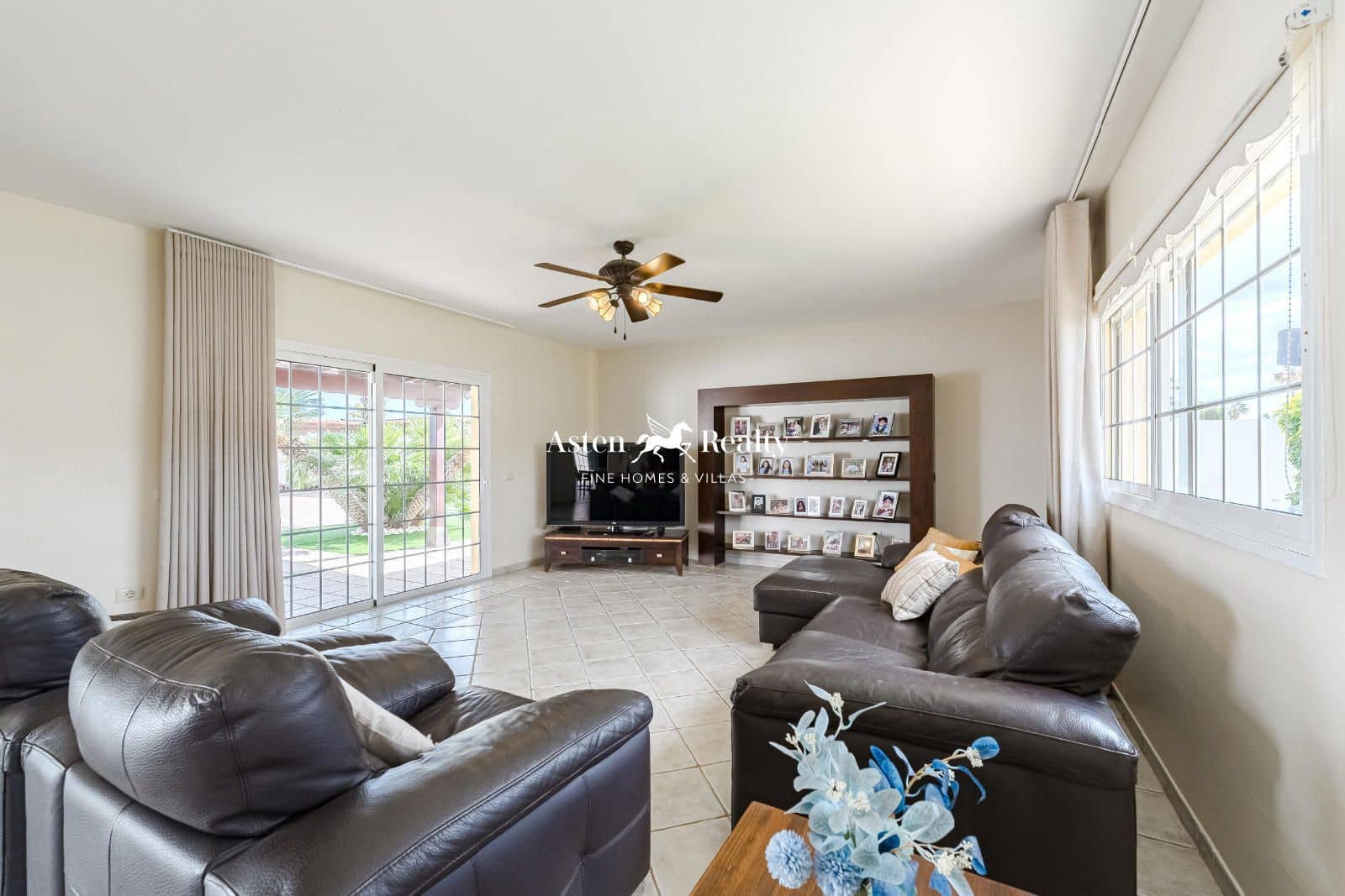 4 slaapkamer Huis te koop in Golf del Sur met zwembad garage - € 1.600.000 (Ref: 8824264)