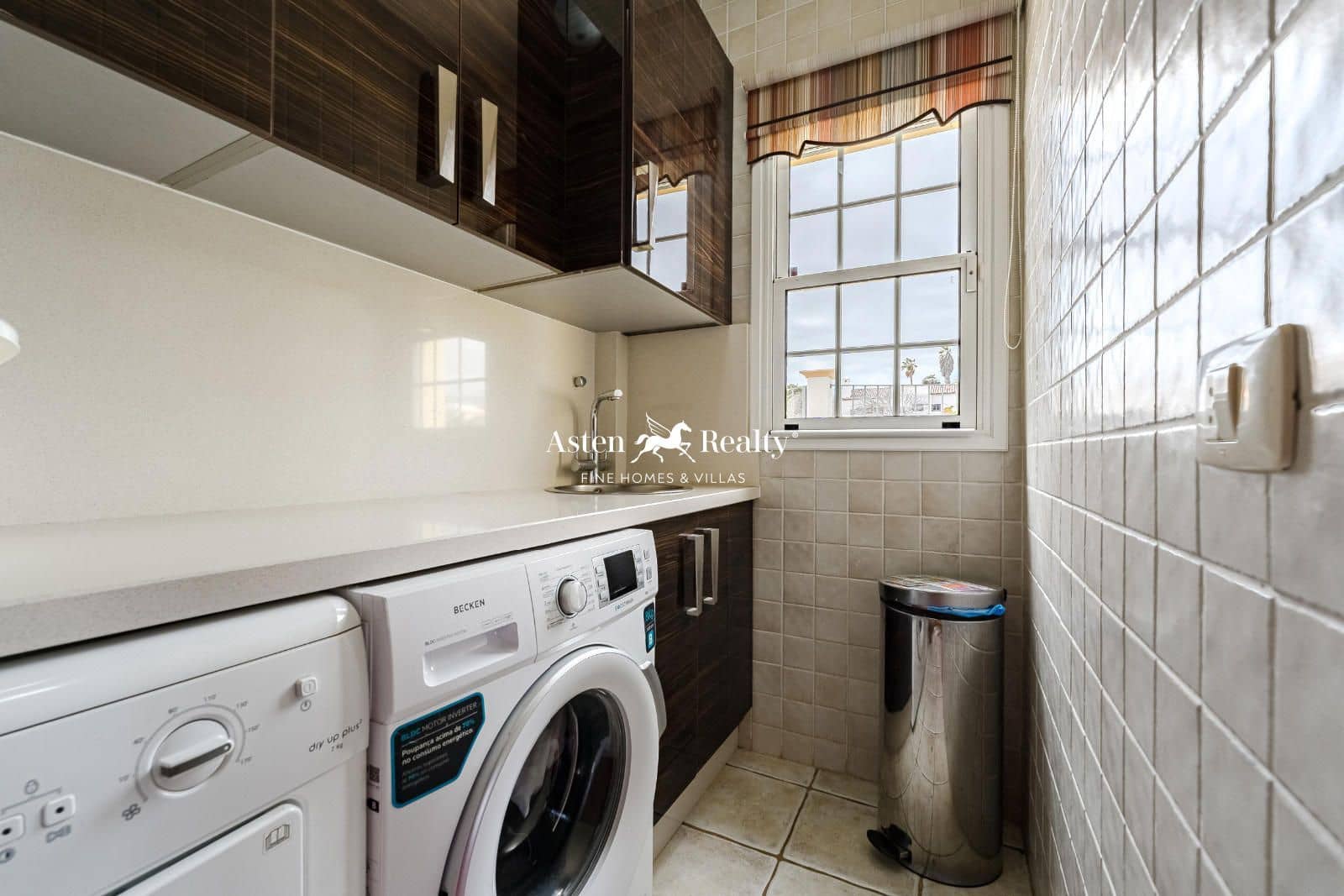 4 slaapkamer Huis te koop in Golf del Sur met zwembad garage - € 1.600.000 (Ref: 8824264)