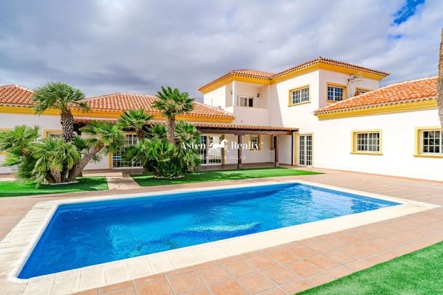 4 chambre Maison de Ville à vendre à Golf del Sur, San Miguel de Abona avec piscine garage - 1 350 000 € (Ref: 8824264)