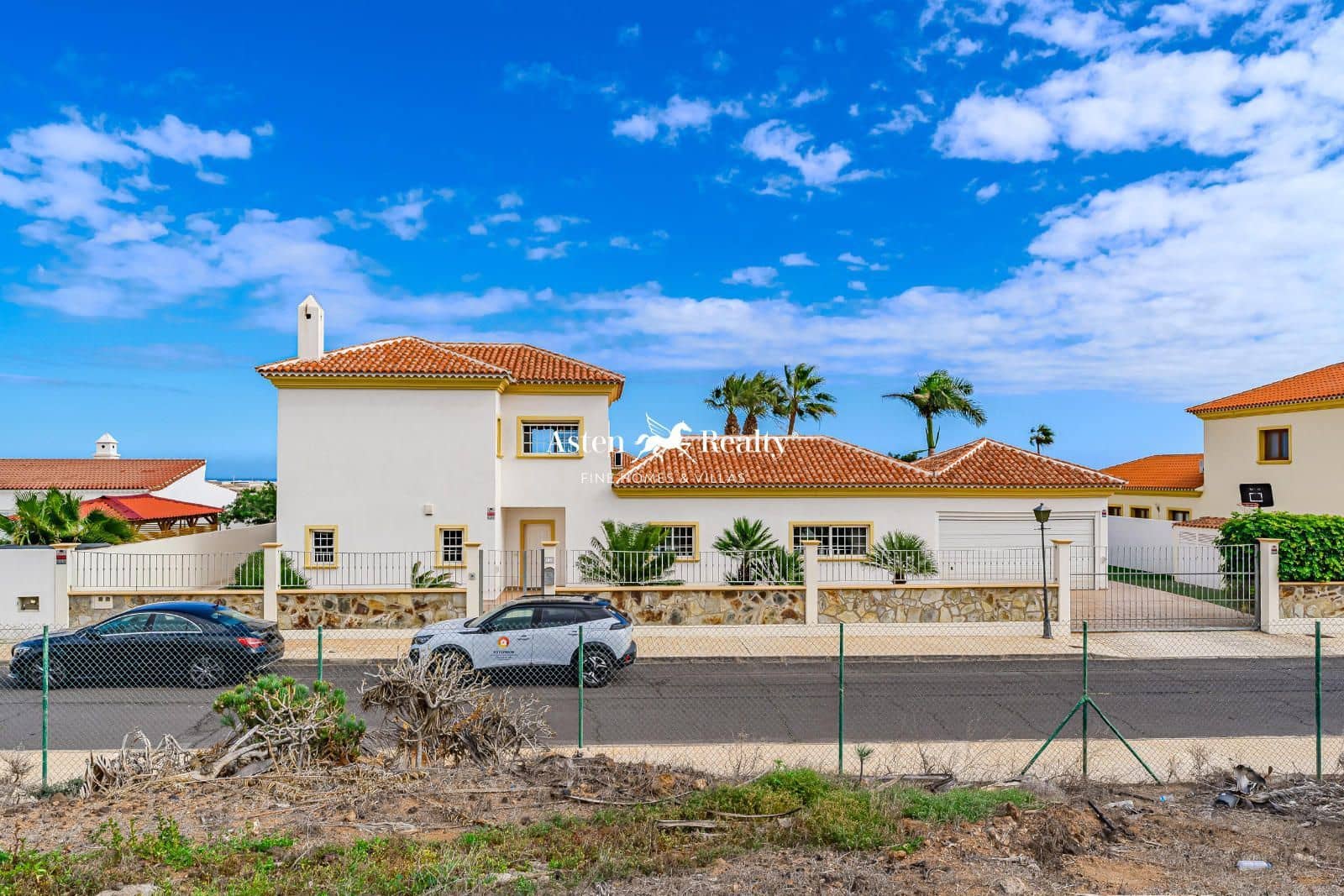 4 slaapkamer Huis te koop in Golf del Sur met zwembad garage - € 1.600.000 (Ref: 8824264)