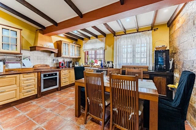 4 slaapkamer Bungalow te koop in Golf del Sur, San Miguel de Abona met zwembad - € 469.000 (Ref: 8846657)