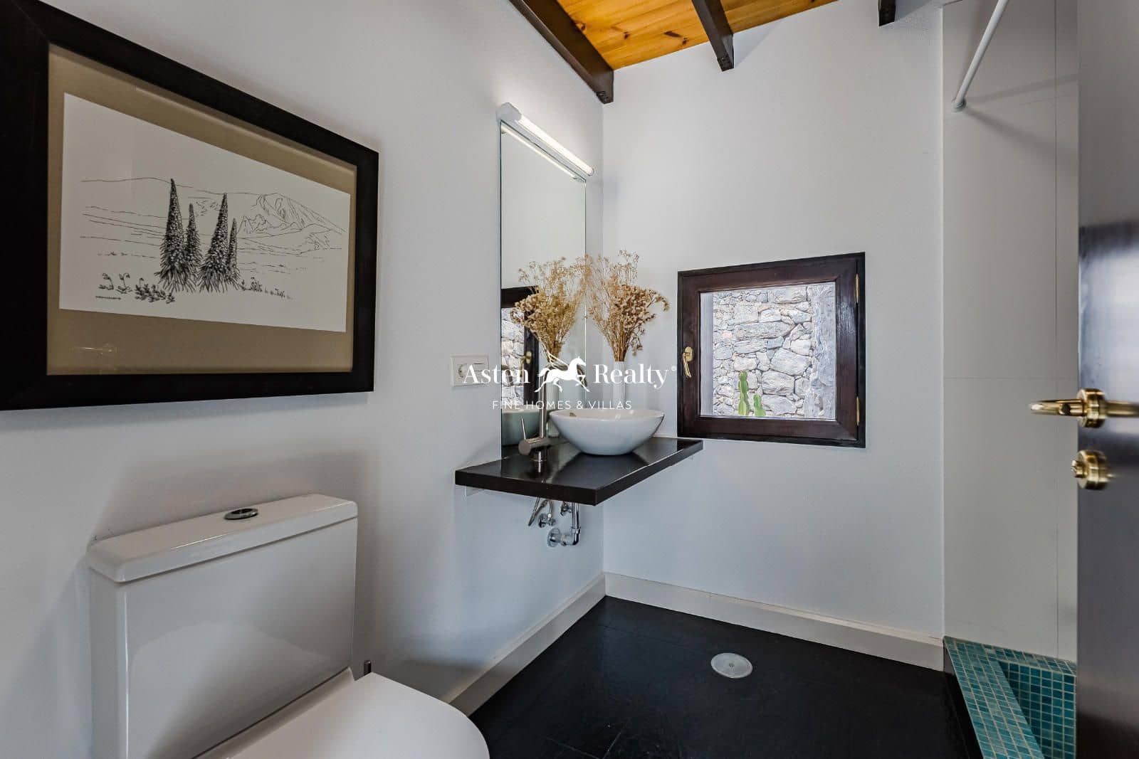 4 soveværelse Villa til salg i Tejina de Guia de Isora med garage - € 1.270.000 (Ref: 8850663)