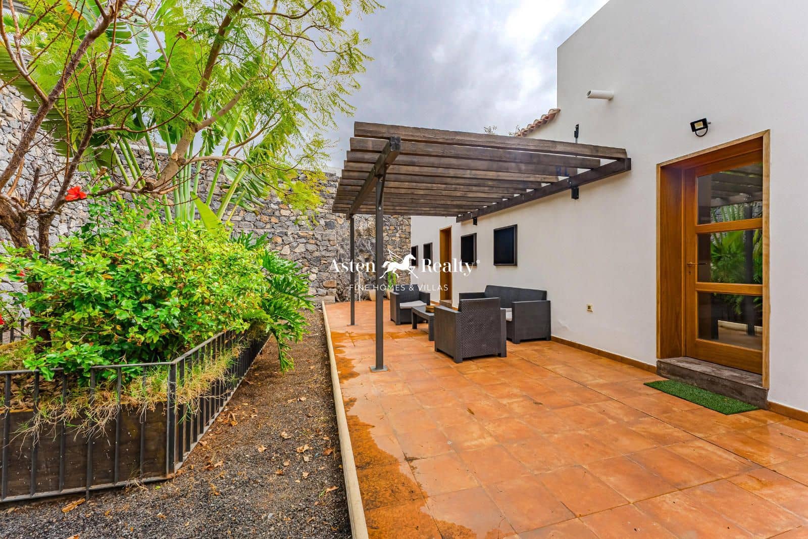 4 soveværelse Villa til salg i Tejina de Guia de Isora med garage - € 1.270.000 (Ref: 8850663)