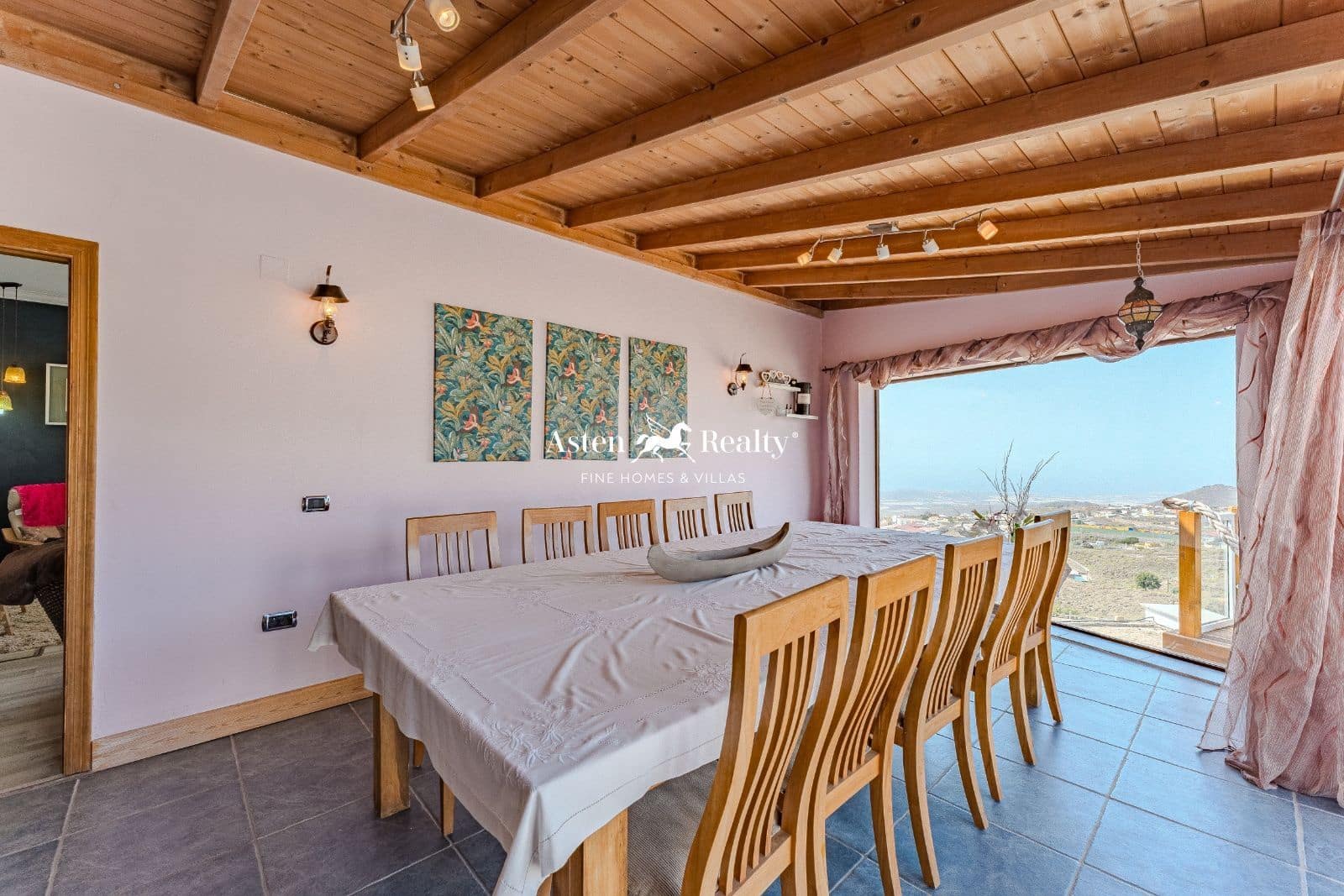 6 slaapkamer Villa te koop in San Miguel de Abona met zwembad garage - € 860.000 (Ref: 8897318)