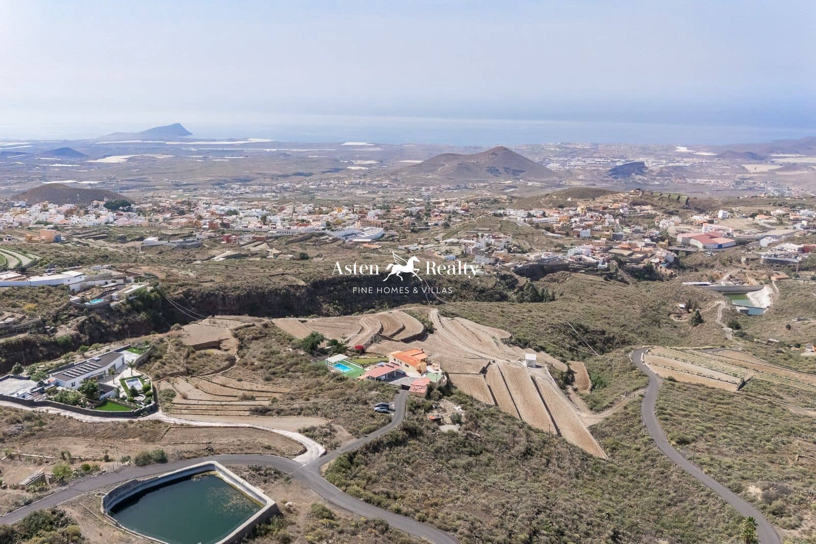 6 slaapkamer Villa te koop in San Miguel de Abona met zwembad garage - € 860.000 (Ref: 8897318)