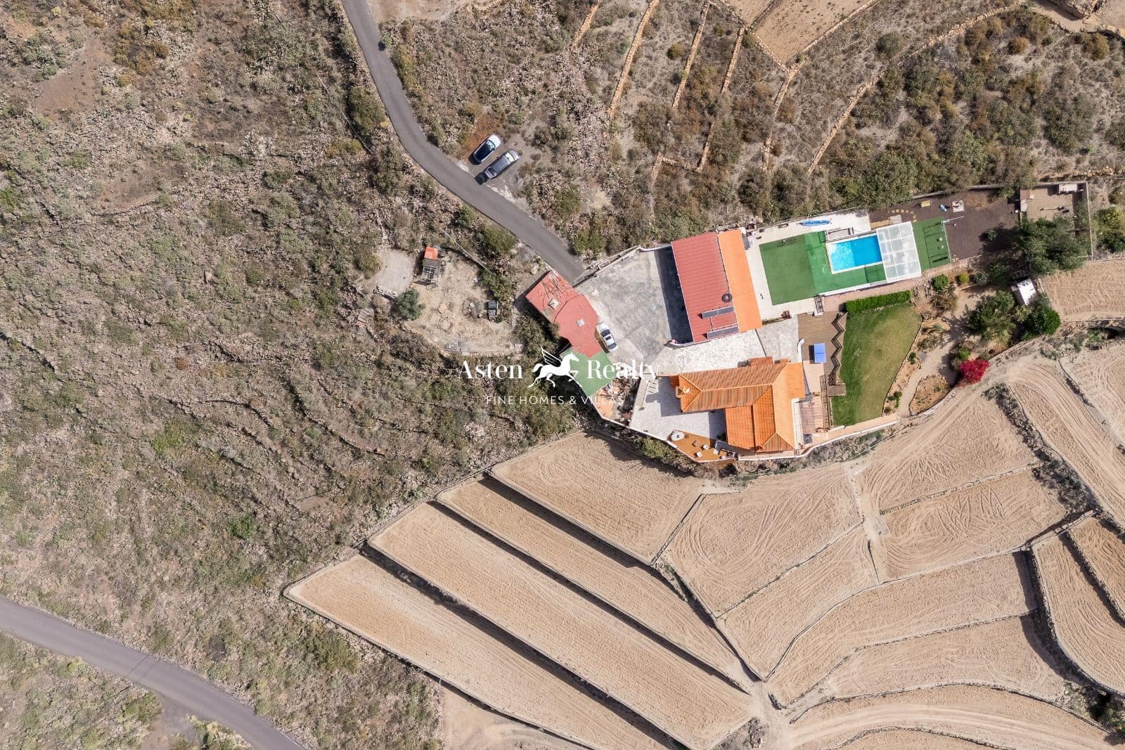 6 slaapkamer Villa te koop in San Miguel de Abona met zwembad garage - € 860.000 (Ref: 8897318)