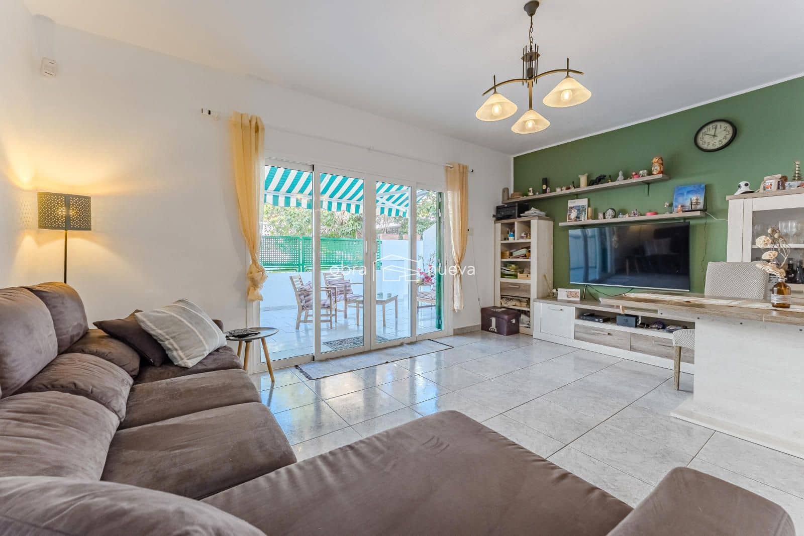 2 soveværelse Byhus til salg i Santiago del Teide med swimmingpool garage - € 380.000 (Ref: 8912187)