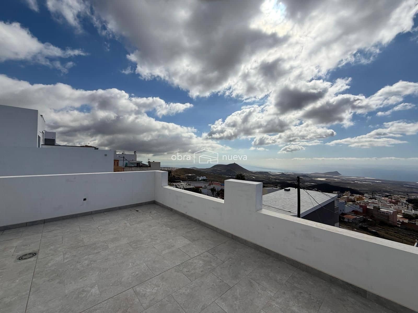 3 soveværelse Villa til salg i San Miguel de Abona med garage - € 420.000 (Ref: 8912188)