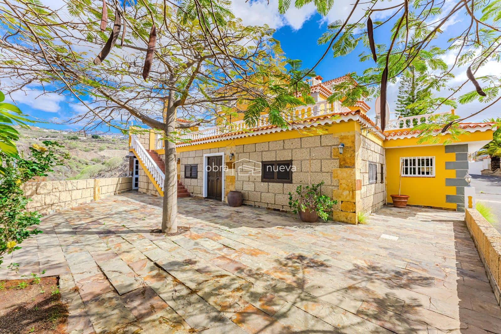 4 soveværelse Byhus til salg i San Miguel de Abona med swimmingpool garage - € 1.280.000 (Ref: 8917469)