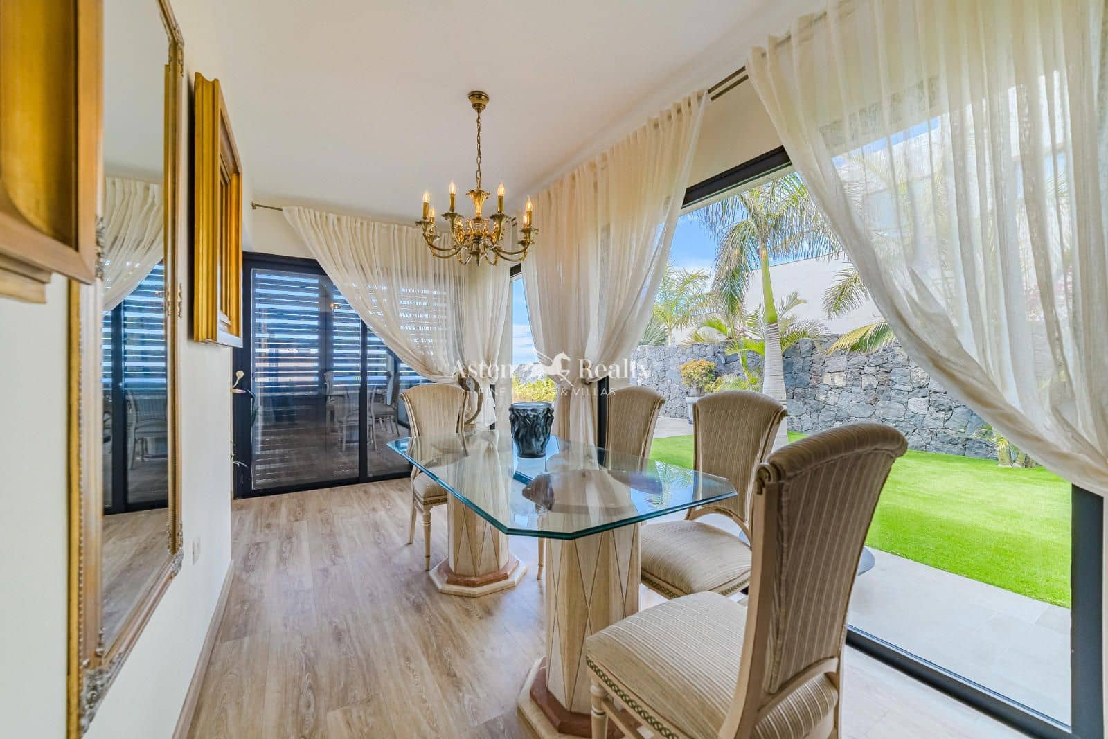 3 chambre Maison de Ville à vendre à Costa Adeje avec piscine garage - 3 050 000 € (Ref: 8925119)