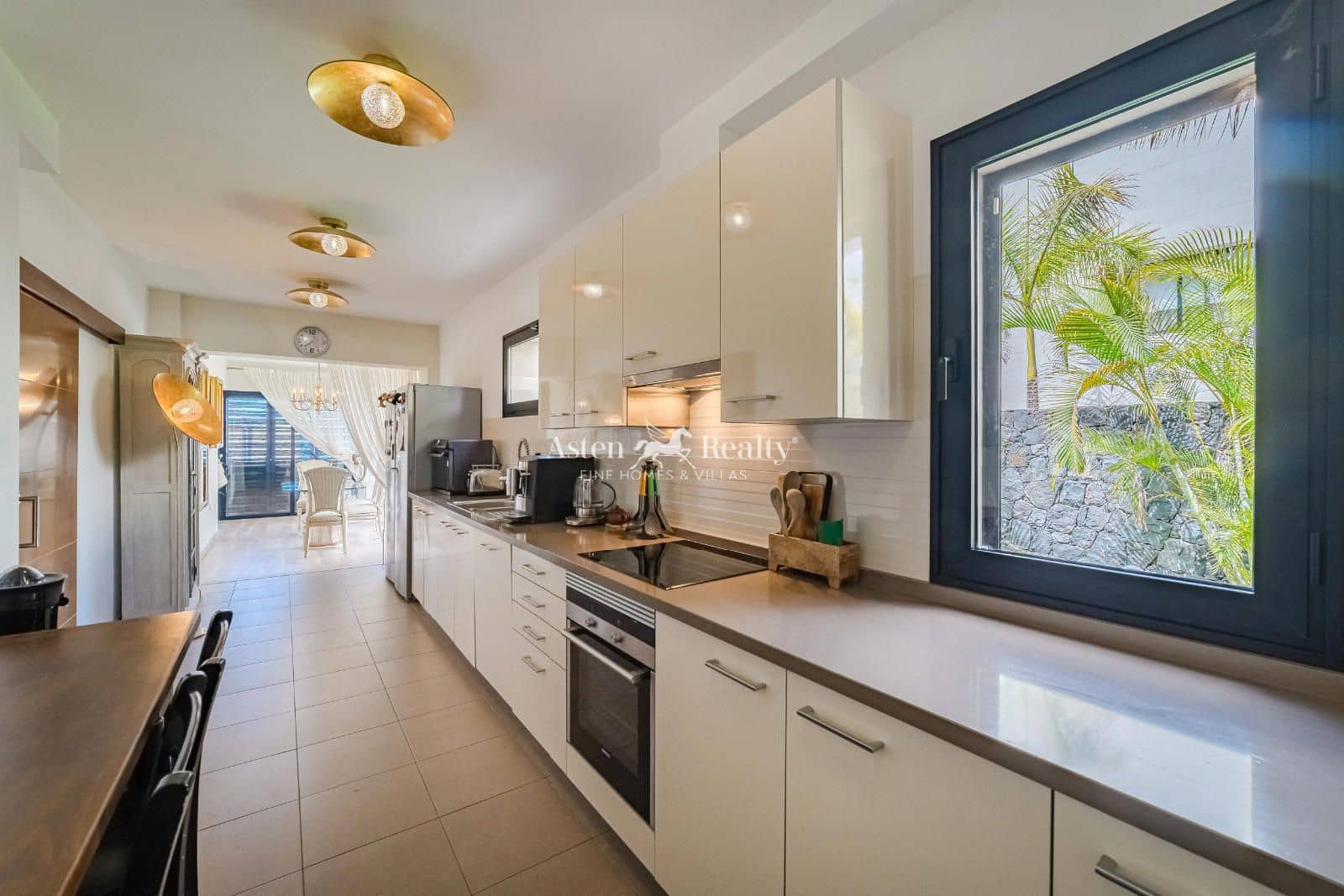 3 chambre Maison de Ville à vendre à Costa Adeje avec piscine garage - 3 050 000 € (Ref: 8925119)