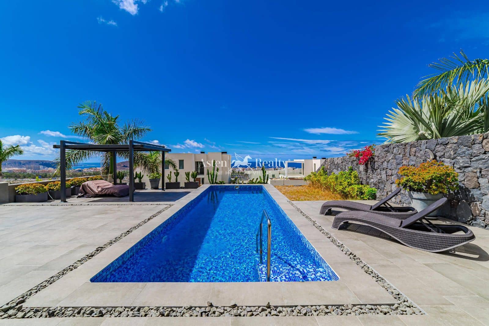 3 chambre Maison de Ville à vendre à Costa Adeje avec piscine garage - 3 050 000 € (Ref: 8925119)