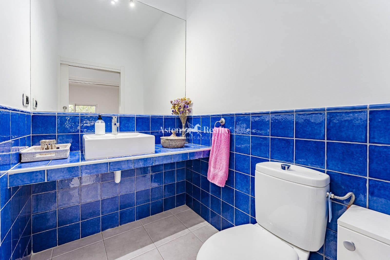 5 bedroom Townhouse for sale in Los Cristianos with pool garage - € 1,700,000 (Ref: 8940816)