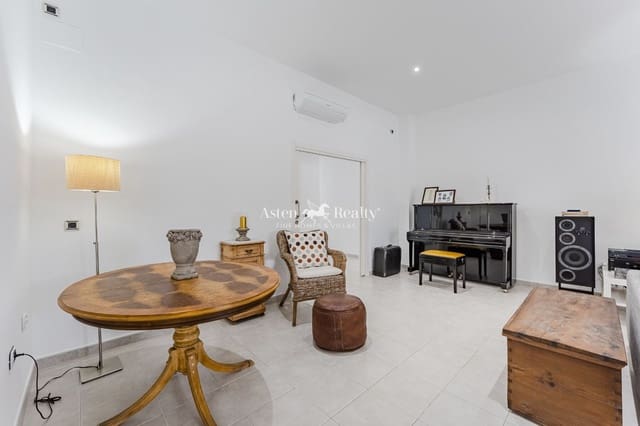 5 bedroom Townhouse for sale in Guaza, Arona with pool garage - € 1,800,000 (Ref: 8940816)