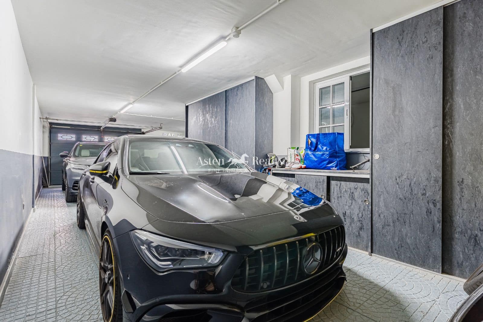 2 soverom Hus til salgs i San Miguel de Abona med svømmebasseng garasje - € 2 100 000 (Ref: 8940817)