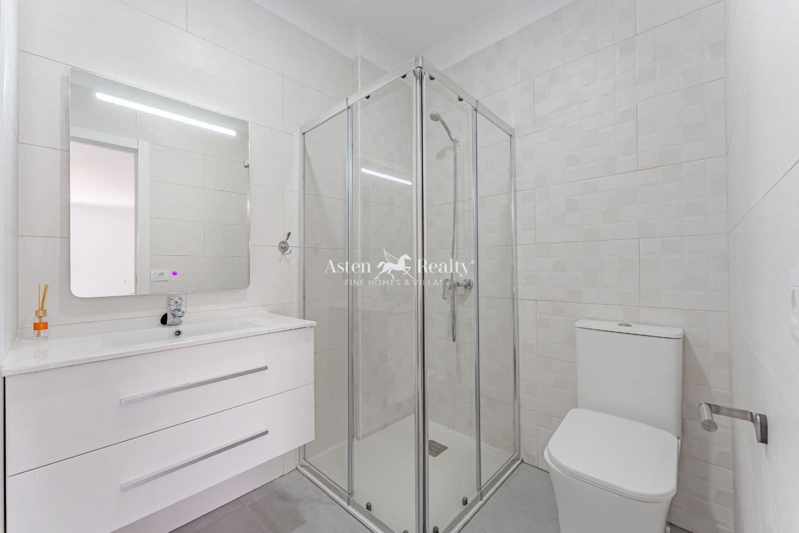 4 soveværelse Lejlighed til salg i Alcala - € 367.000 (Ref: 8945056)