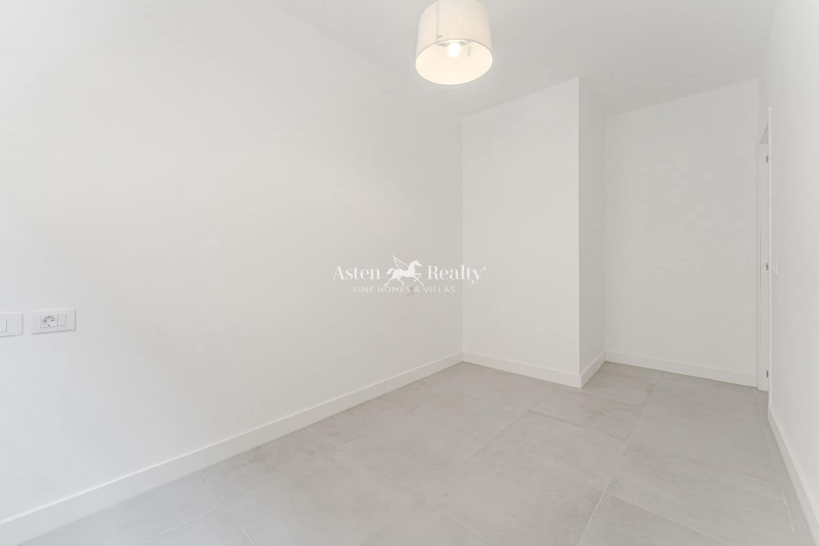 4 soveværelse Lejlighed til salg i Alcala - € 367.000 (Ref: 8945056)