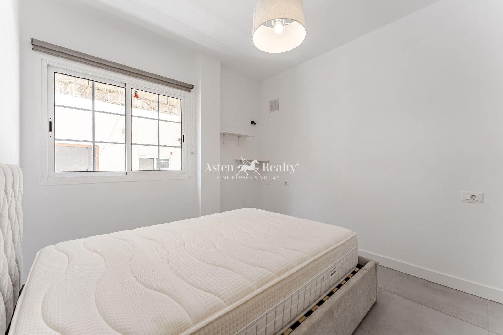 4 soveværelse Lejlighed til salg i Alcala - € 367.000 (Ref: 8945056)