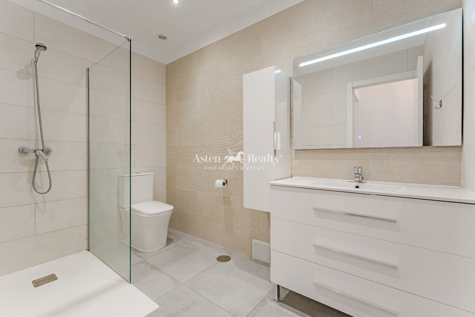 4 soveværelse Lejlighed til salg i Alcala - € 367.000 (Ref: 8945056)