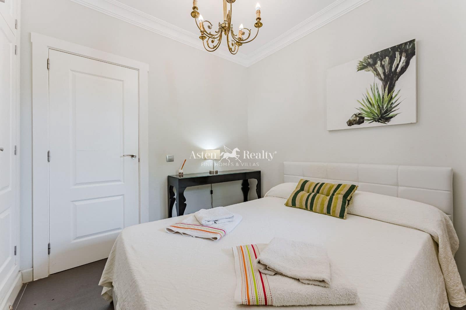 4 Zimmer Haus zu verkaufen in Playa de las Americas mit Pool Garage - 1.297.000 € (Ref: 8949815)