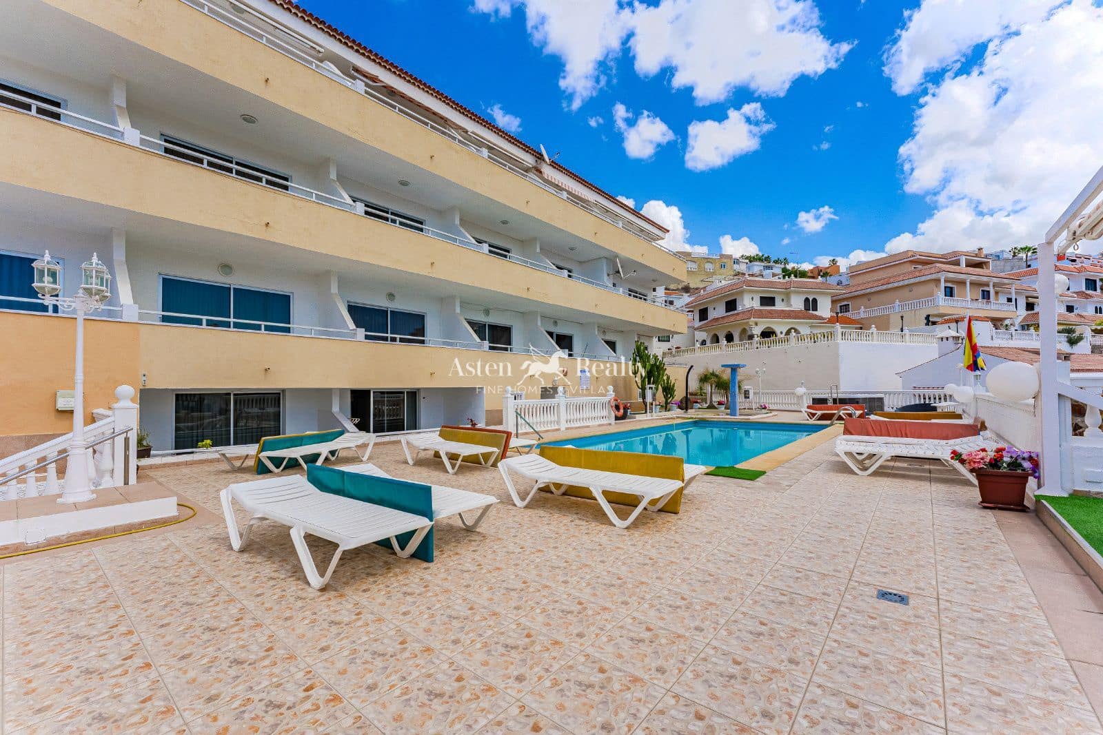 Appartement à vendre à Costa Adeje avec piscine - 209 000 € (Ref: 8954020)