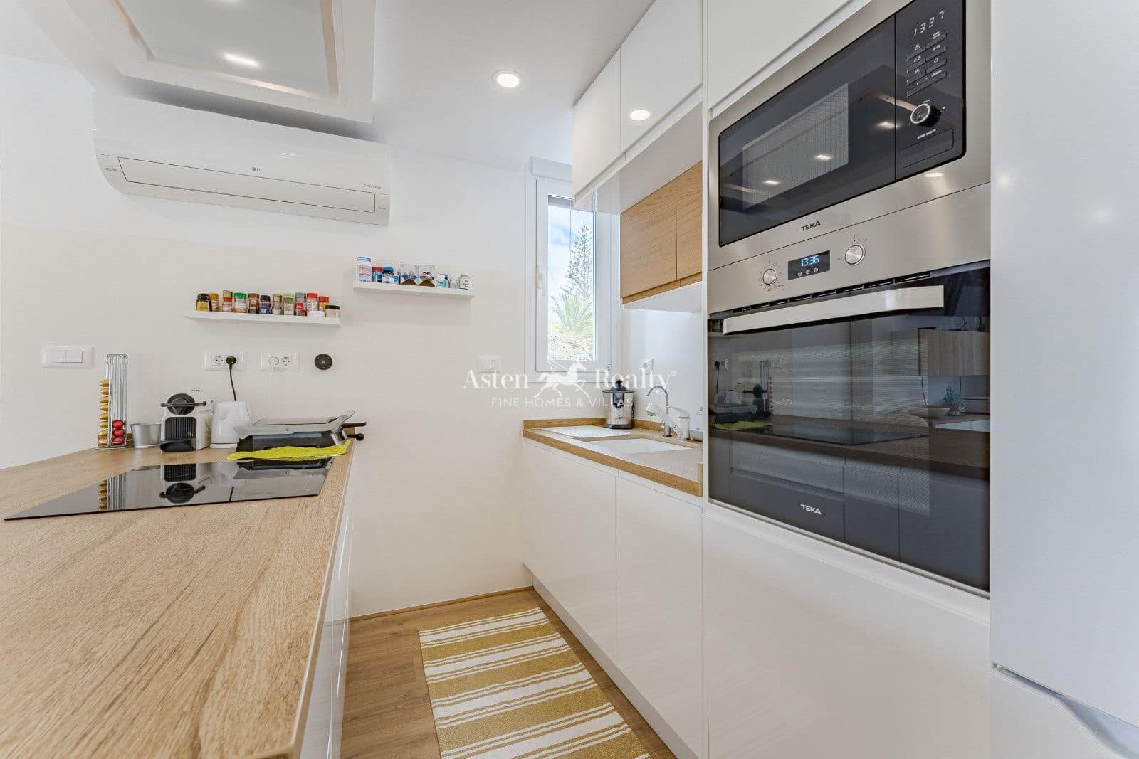 2 chambre Penthouse à vendre à Costa Adeje avec piscine garage - 680 000 € (Ref: 8960895)