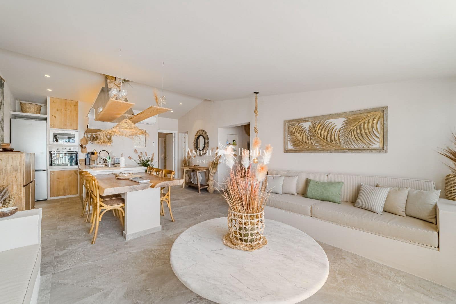 5 soverom Hus til salgs i Chayofa med svømmebasseng garasje - € 1 350 000 (Ref: 8973403)