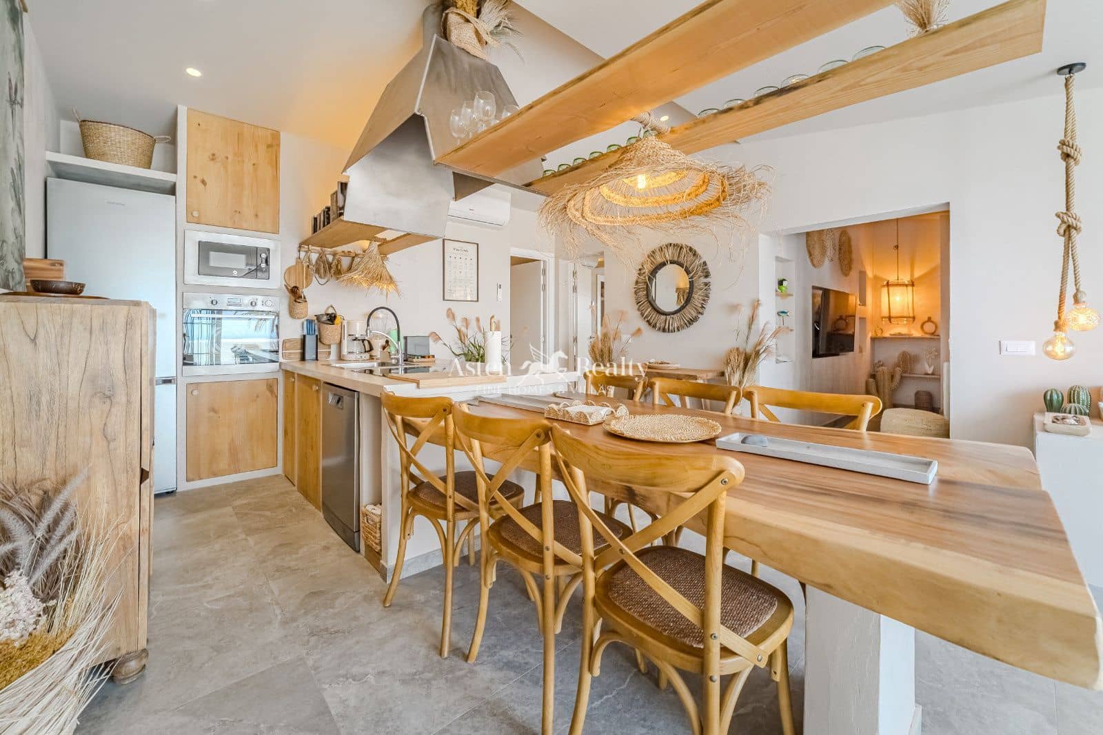 5 soverom Hus til salgs i Chayofa med svømmebasseng garasje - € 1 350 000 (Ref: 8973403)