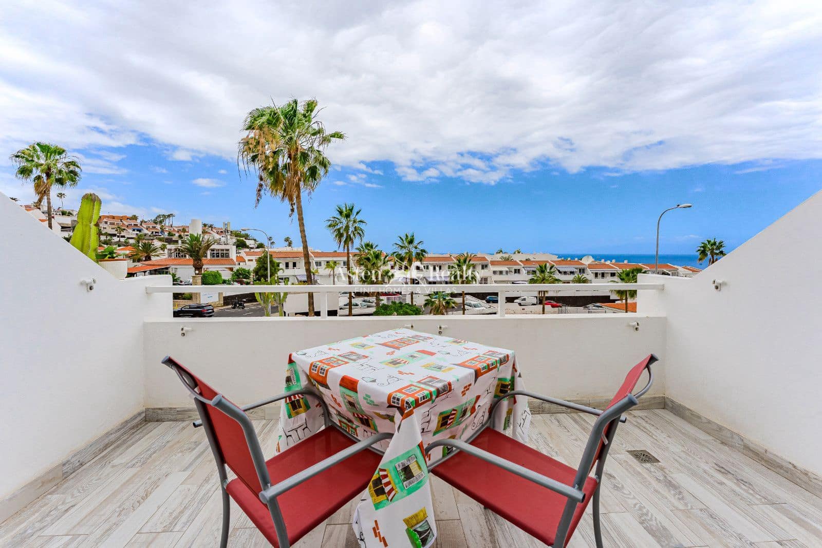 1 chambre Appartement à vendre à Costa Adeje avec piscine - 270 000 € (Ref: 8973672)