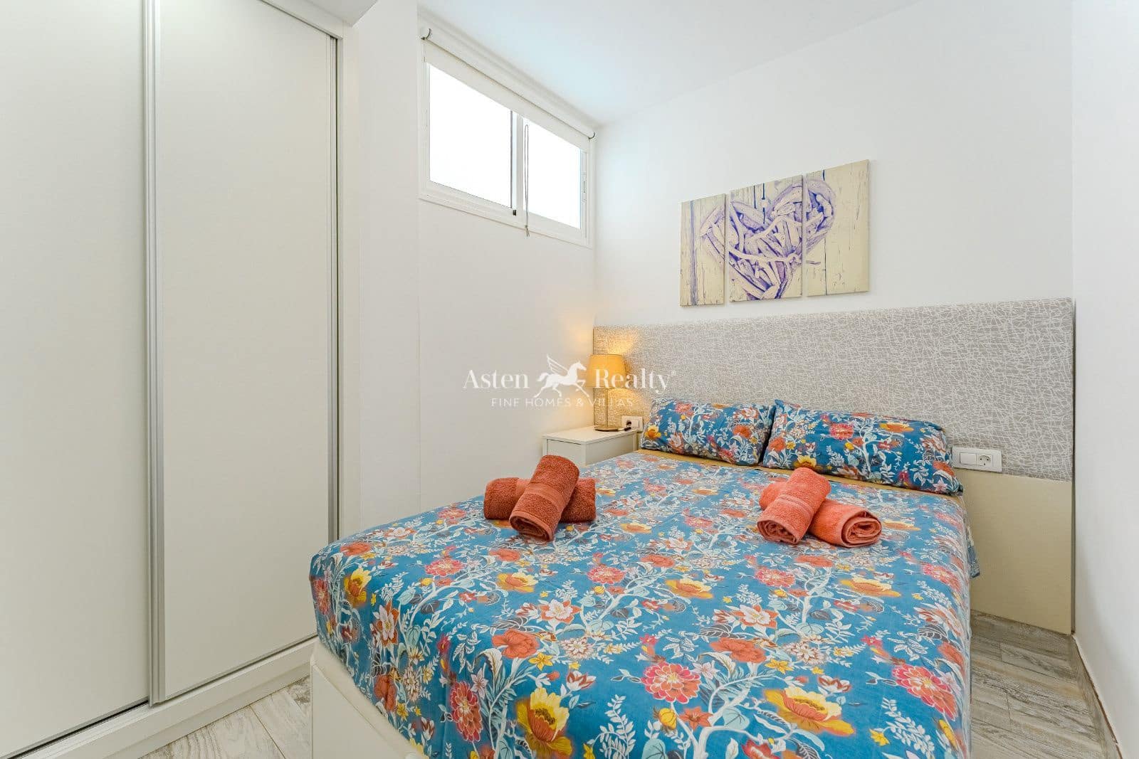 1 chambre Appartement à vendre à Costa Adeje avec piscine - 270 000 € (Ref: 8973672)