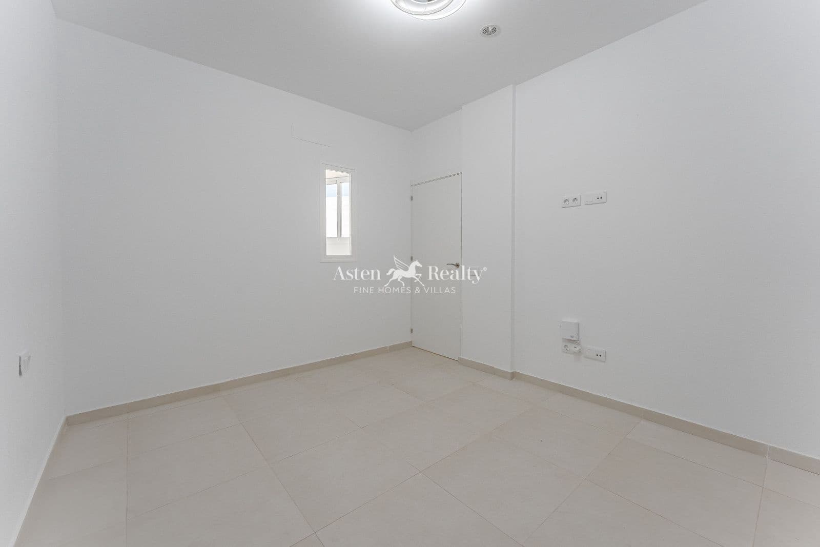 2 slaapkamer Flat te koop in Los Gigantes - € 165.000 (Ref: 8974044)