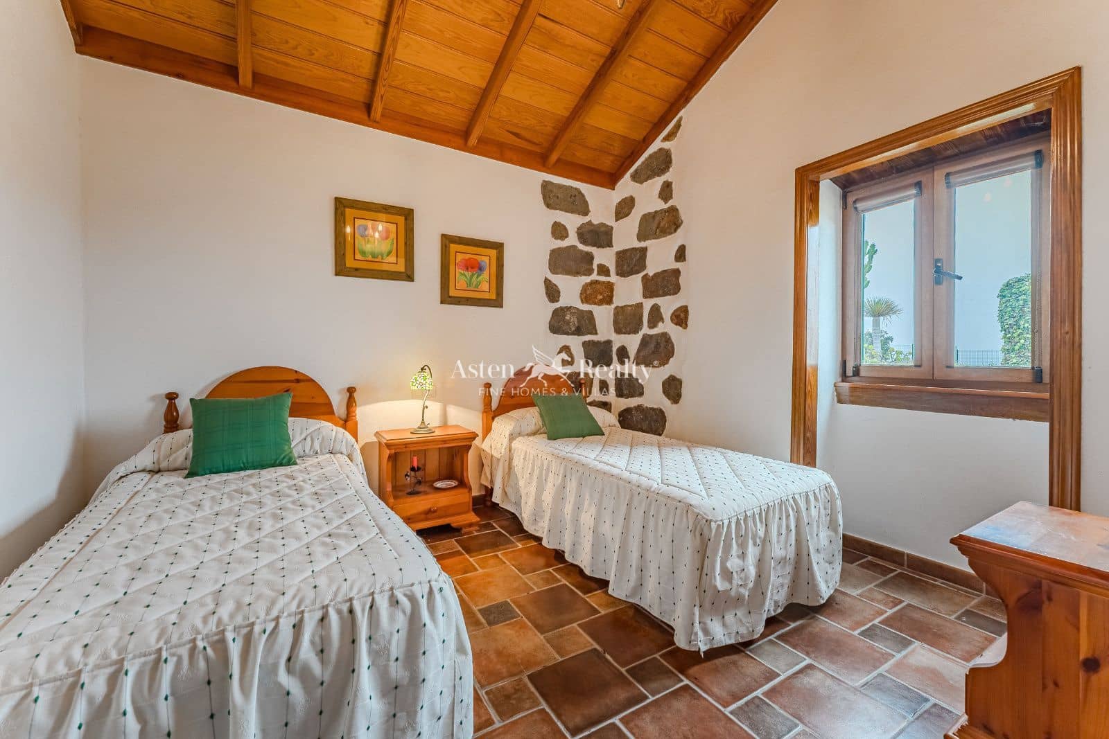 2 soveværelse Villa til salg i Tijoco Alto med garage - € 800.000 (Ref: 8983538)