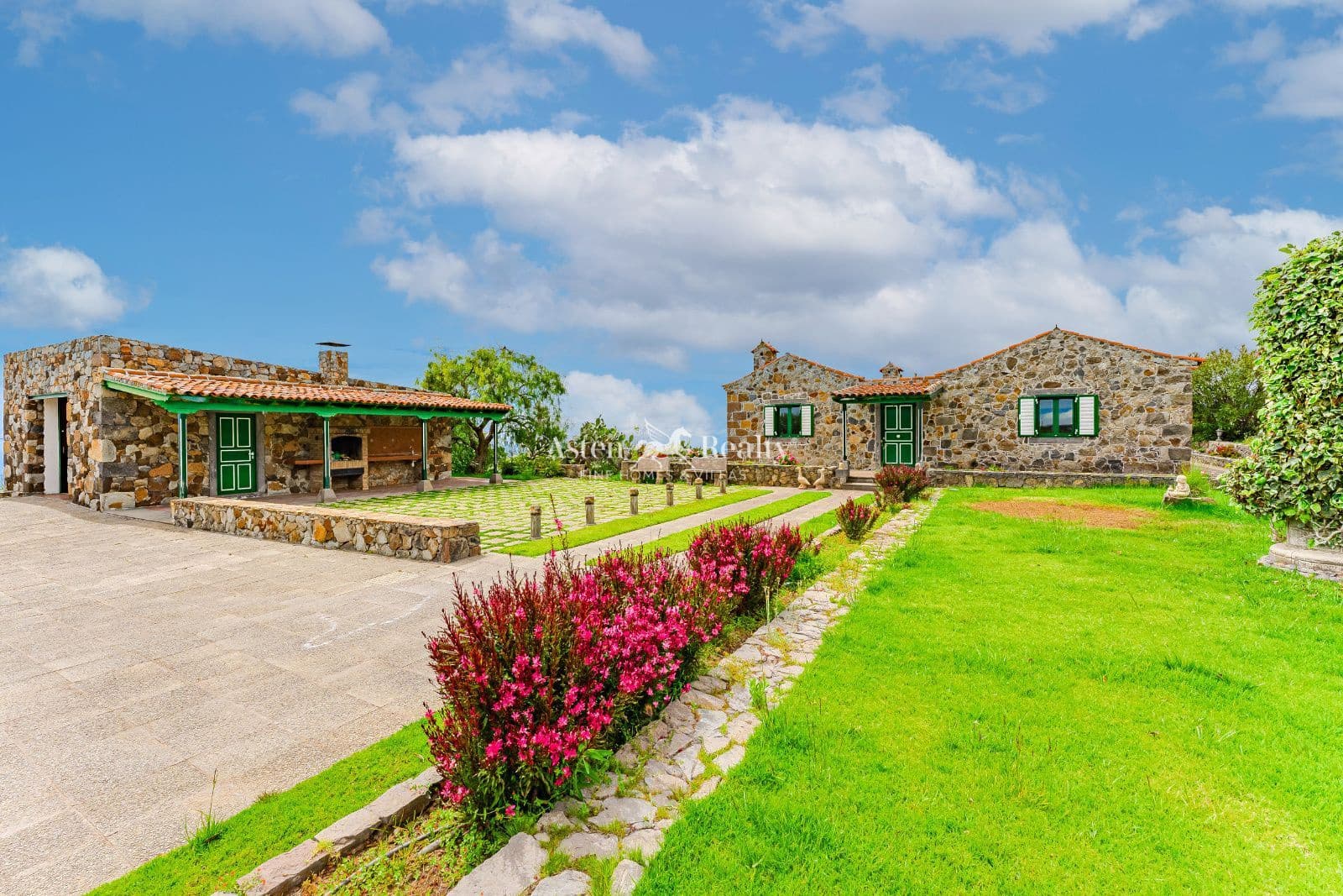 2 soveværelse Villa til salg i Tijoco Alto med garage - € 800.000 (Ref: 8983538)