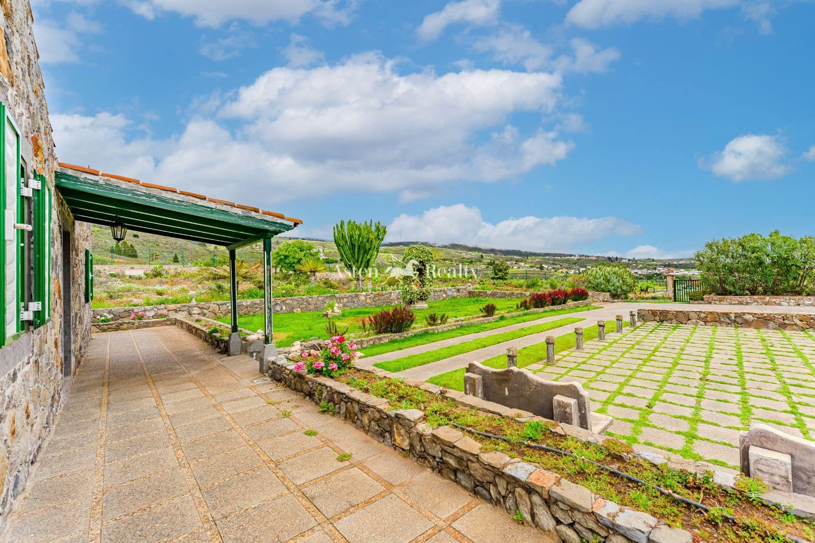 2 soveværelse Villa til salg i Tijoco Alto med garage - € 800.000 (Ref: 8983538)